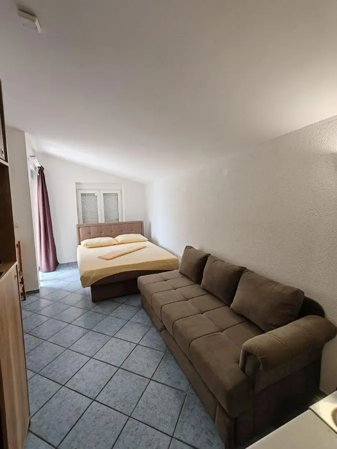 Villa Raguž sa Privatnom plažom i Garažom