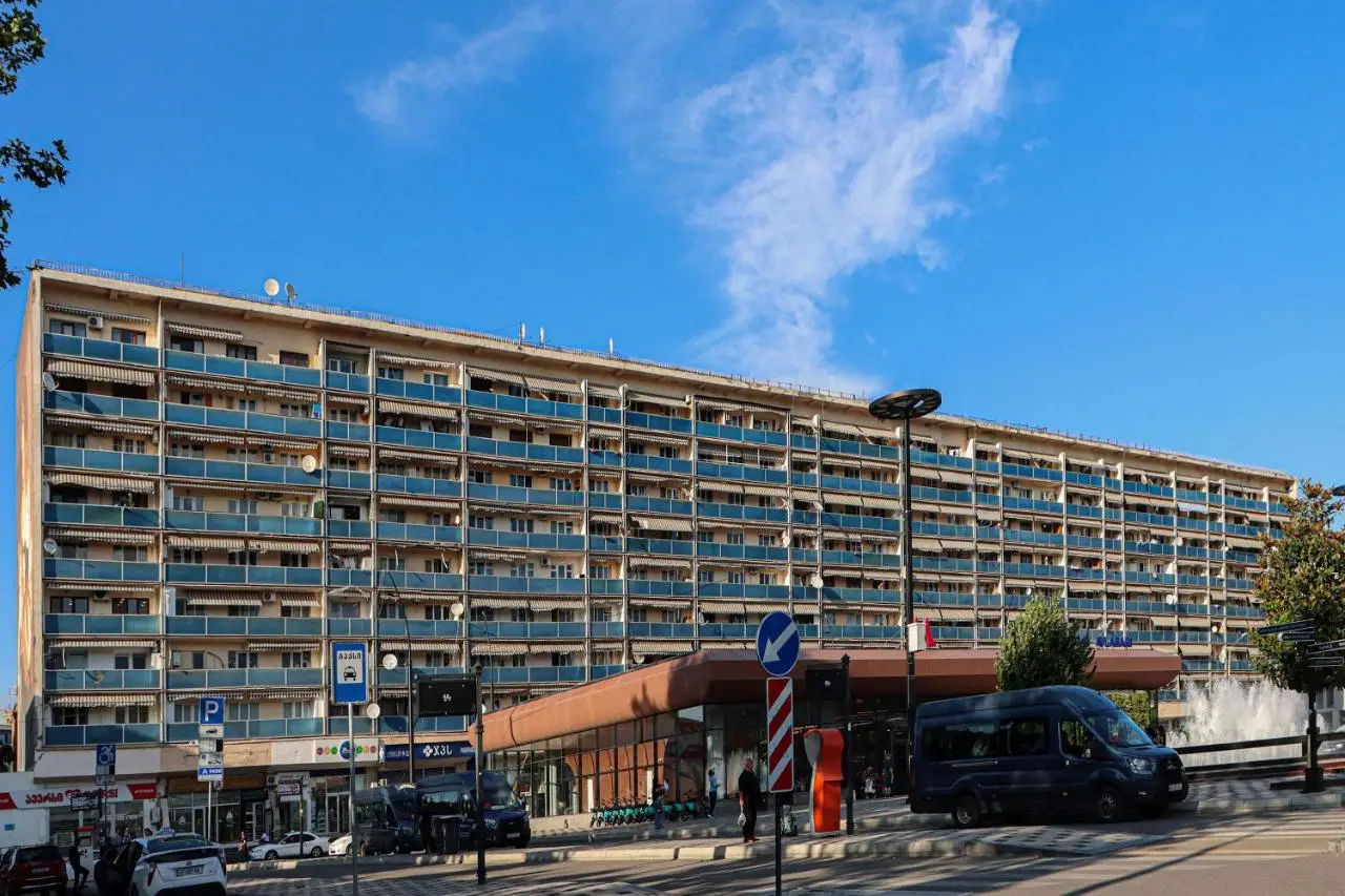 Bright 1BR with Sameba view Avlabari - by Wehost