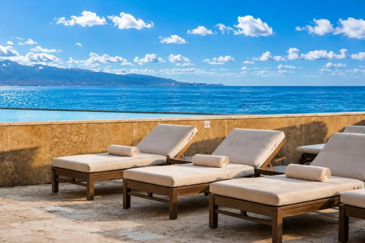 Miramare Magnetic Beach Hotel