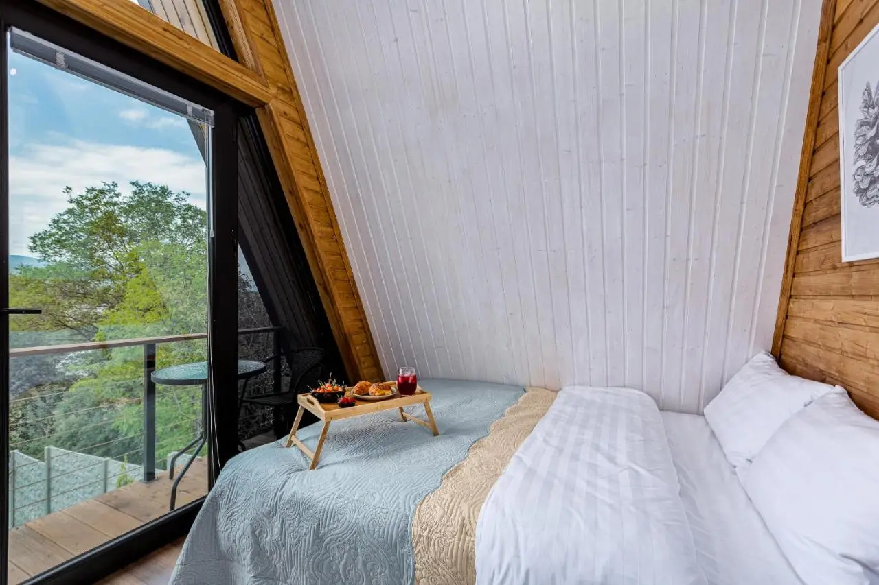 Luxury Cottages with Hot Tubes, Garden and BBQ