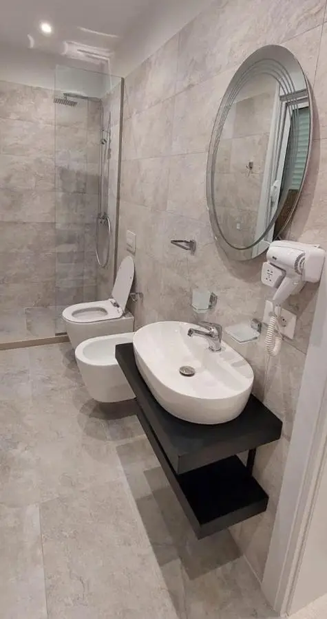 HOTEL KRISTAL