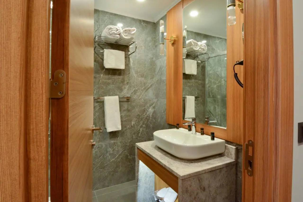 Expoist Hotel