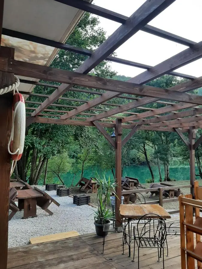 AutoCamp Aqualand