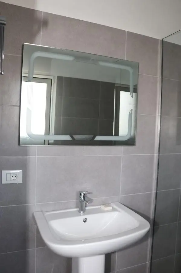 Hotel Velipoja Village