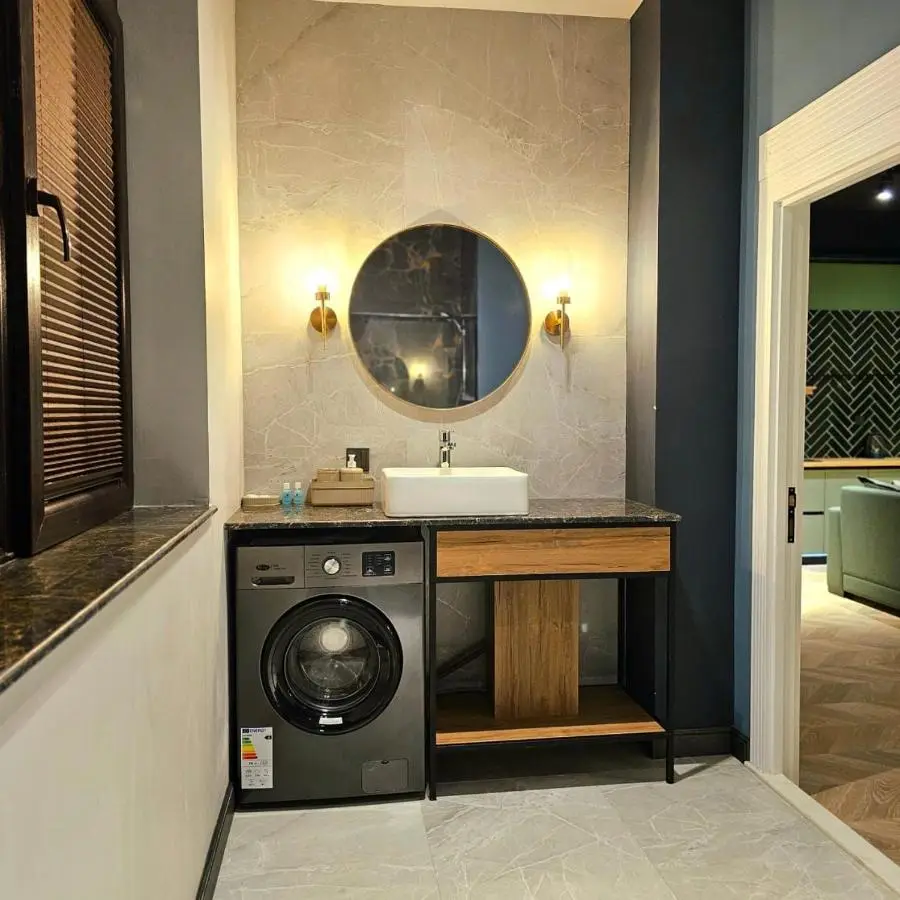 lux-deluxe city apartment