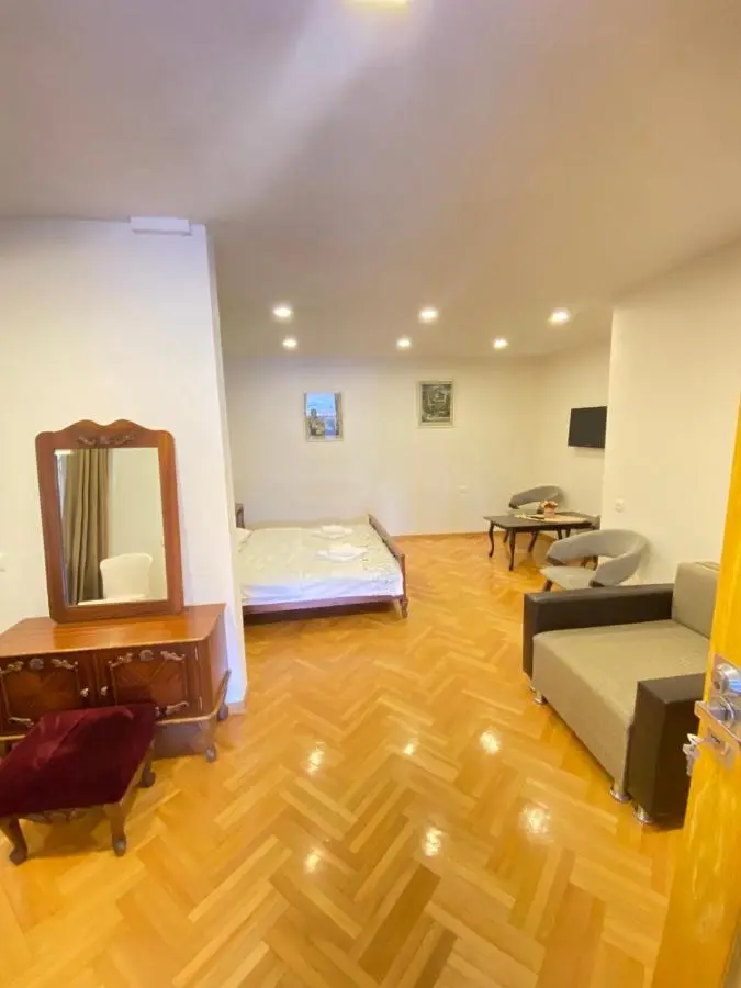 K&N Guesthouse