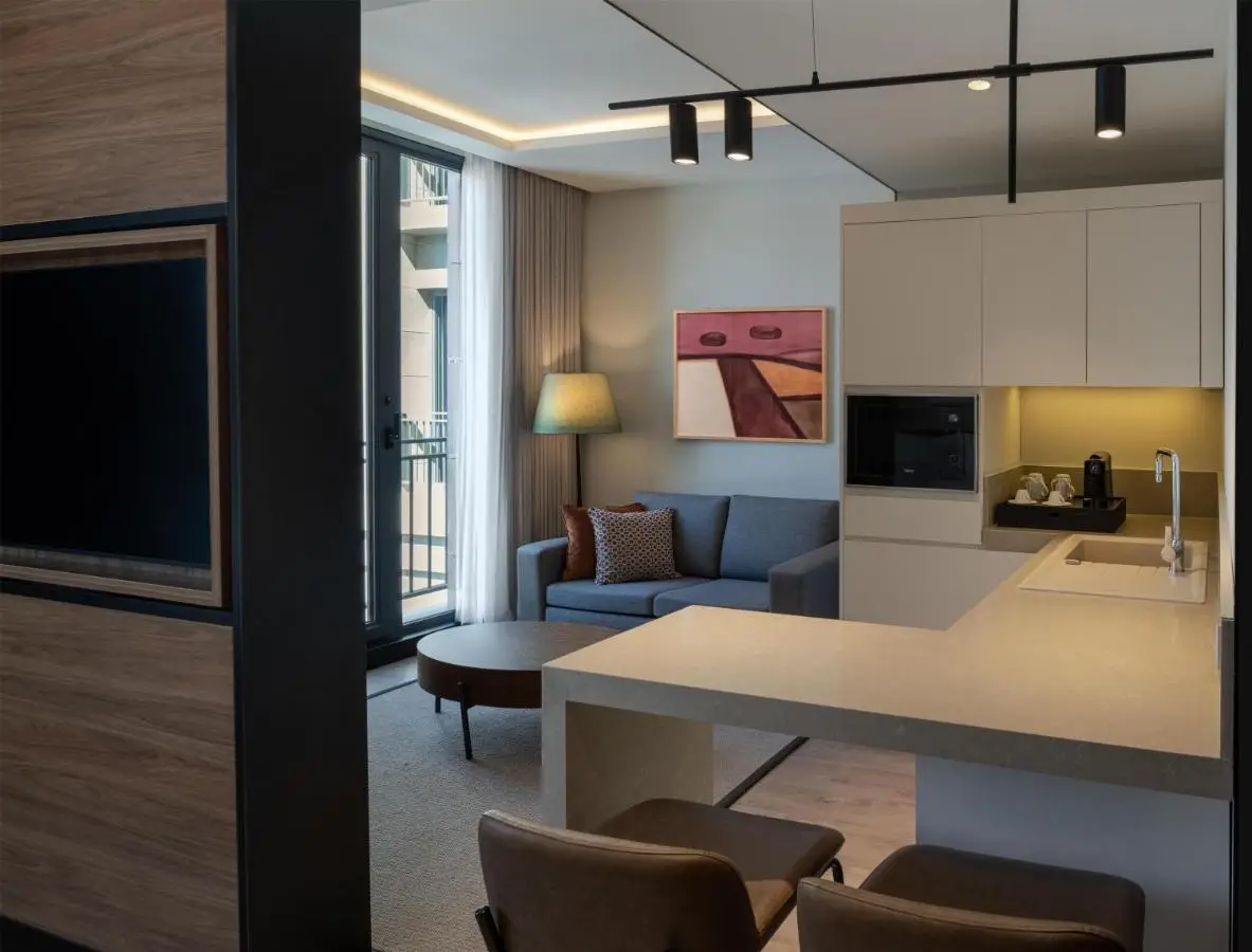 Altunizade Suites Istanbul, Curio Collection By Hilton