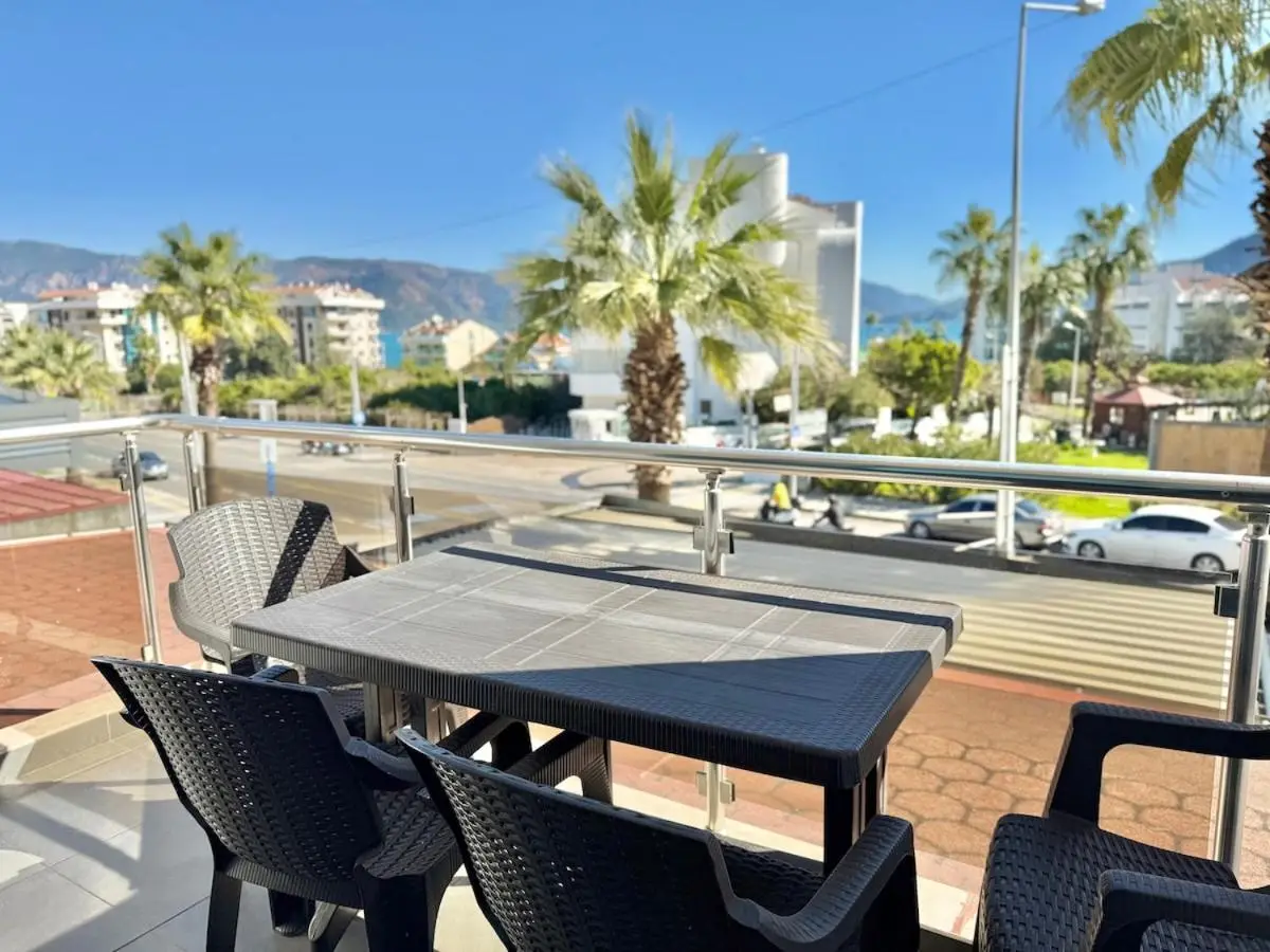Deniz Manzaralı, Plaja 100 Metre, Luks Daire 1