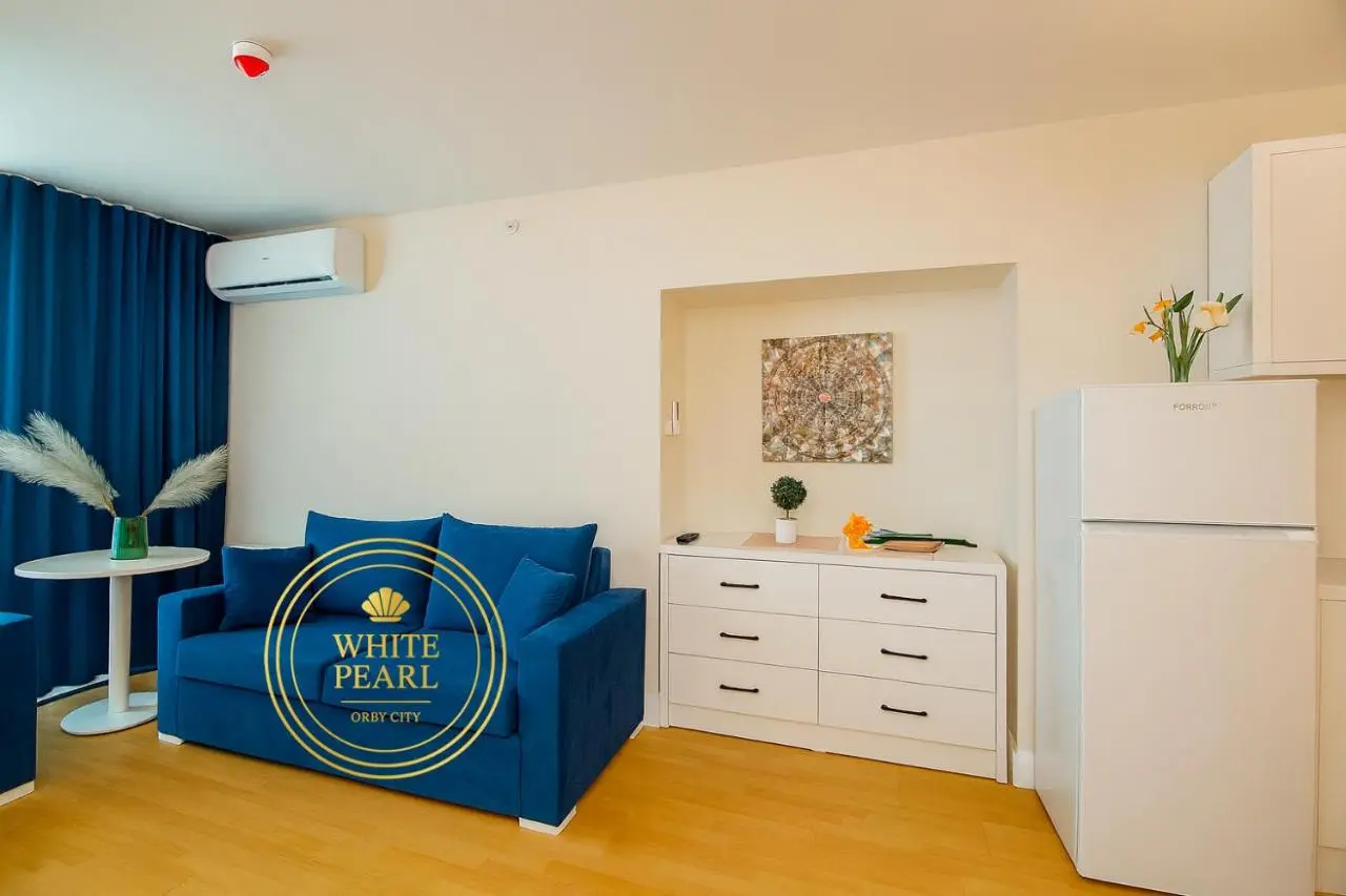 WHITE PEARL - Orbi City