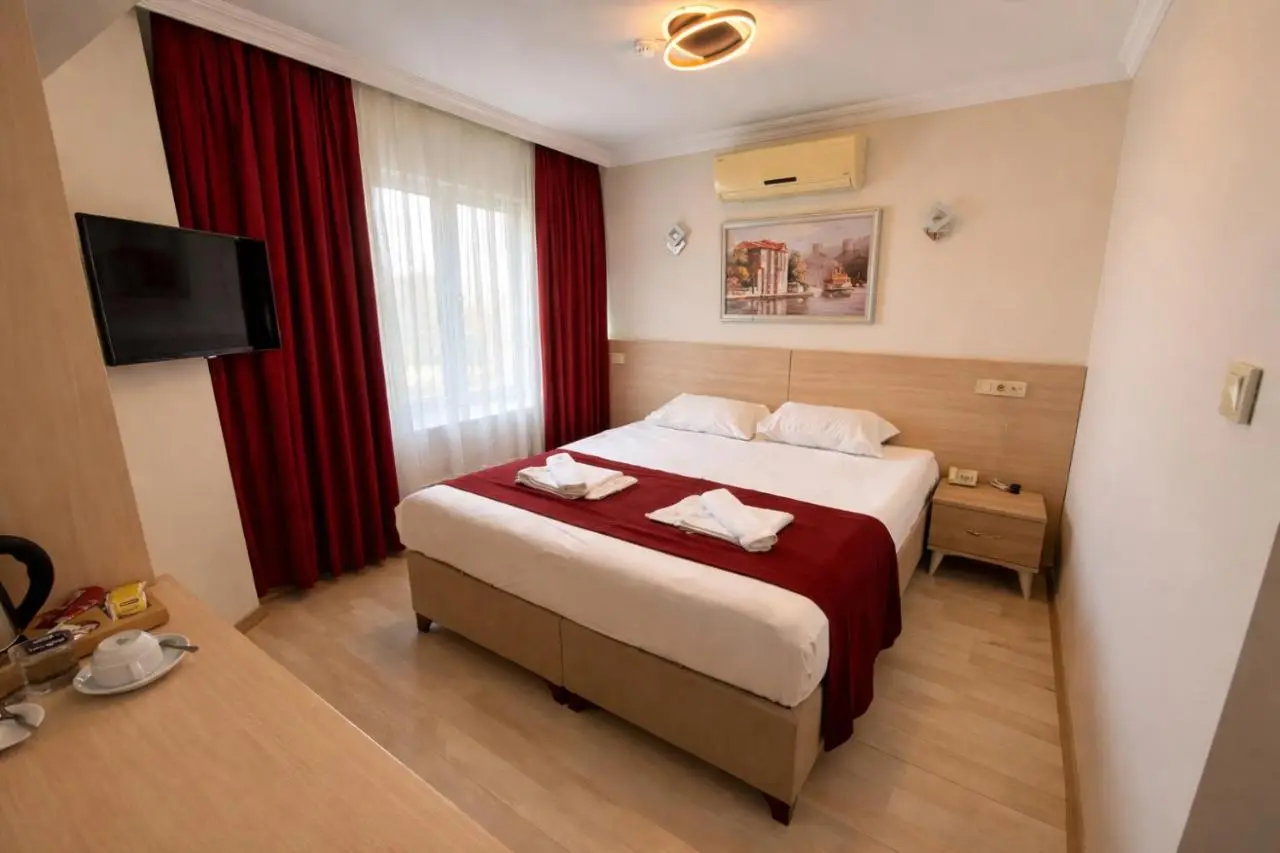 Le Safran Palace