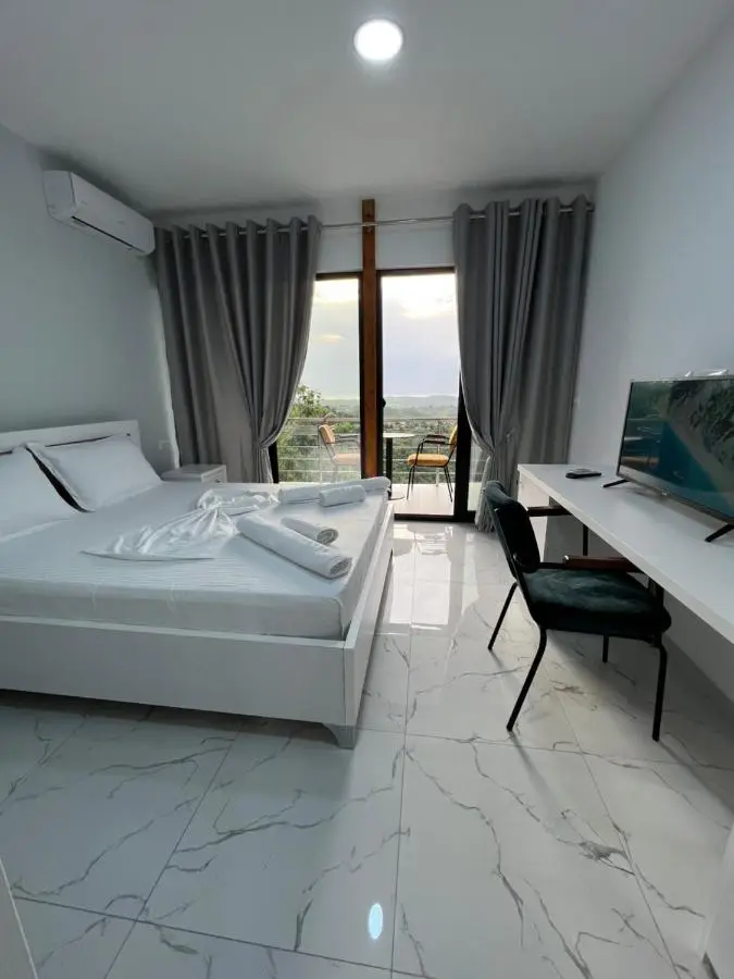 Restorant Hotel Xheni