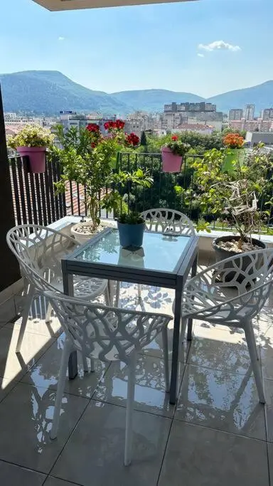 Apartment River 503