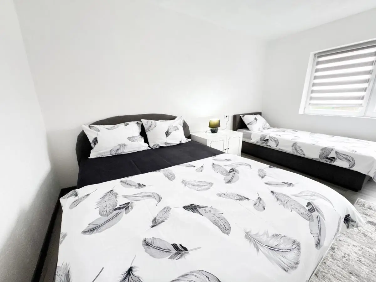 K&S Apartment Bistrik Stay - Private Parking