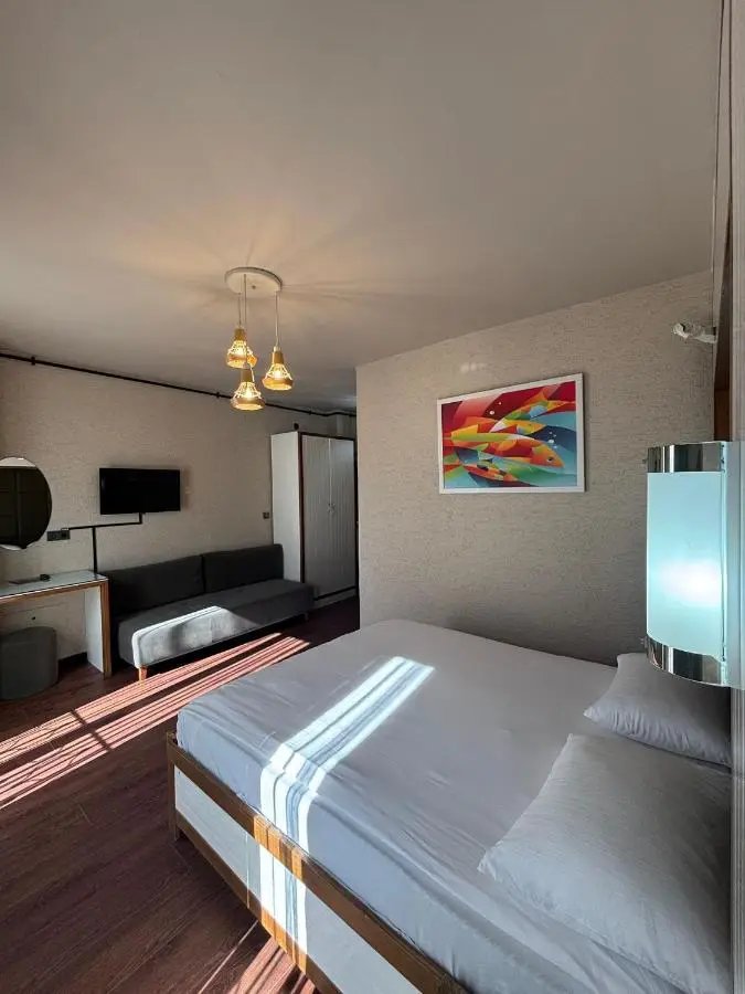 Mezzo Hotel