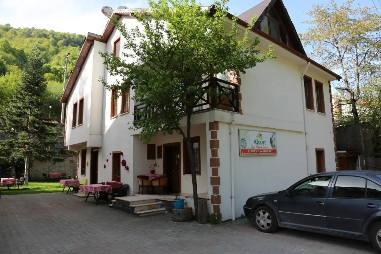 ABANT DORT MEVSİM KONAĞI HOSTEL