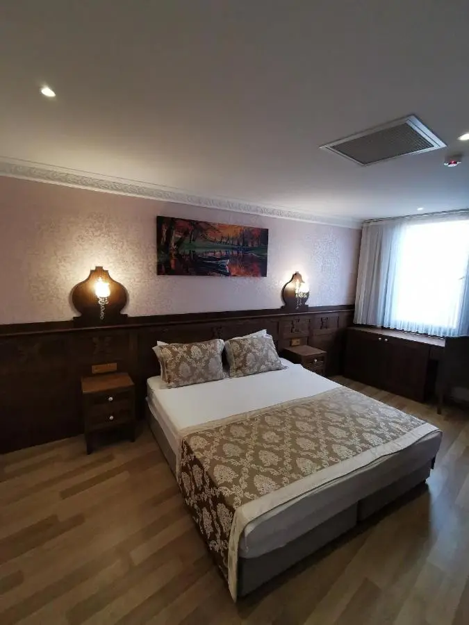 Perapolis Hotel