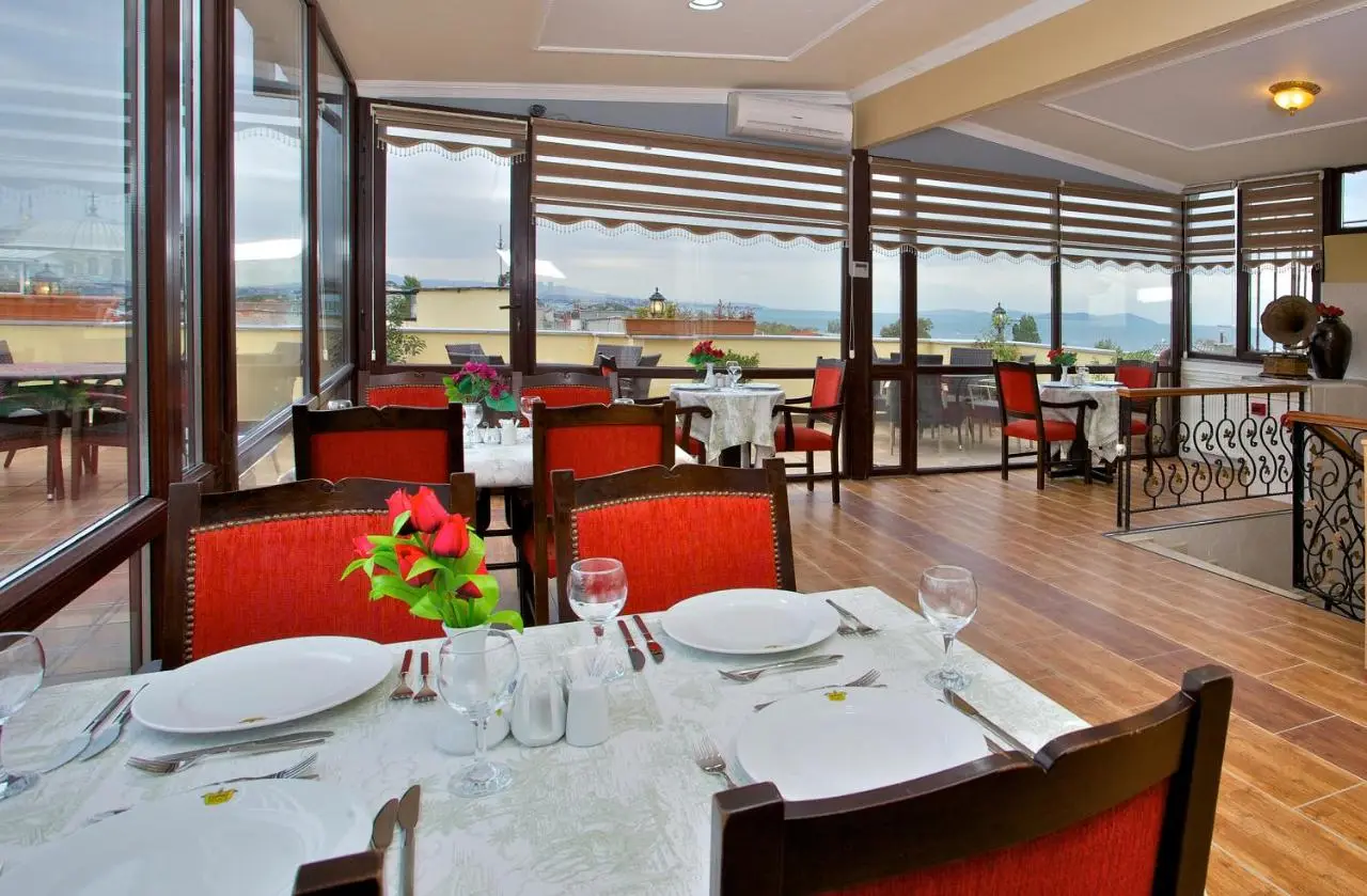 Amber Hotel & Spa