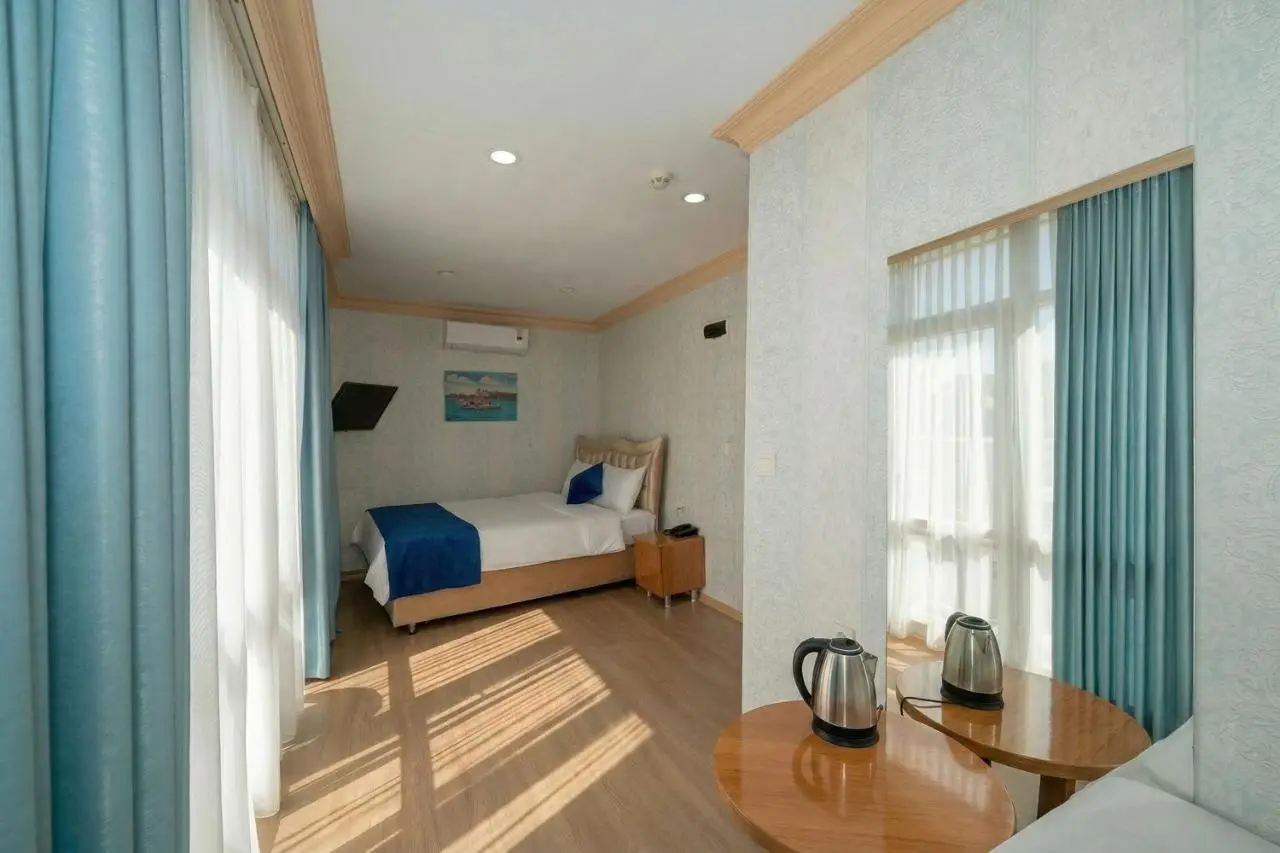 Maxwell Hotel