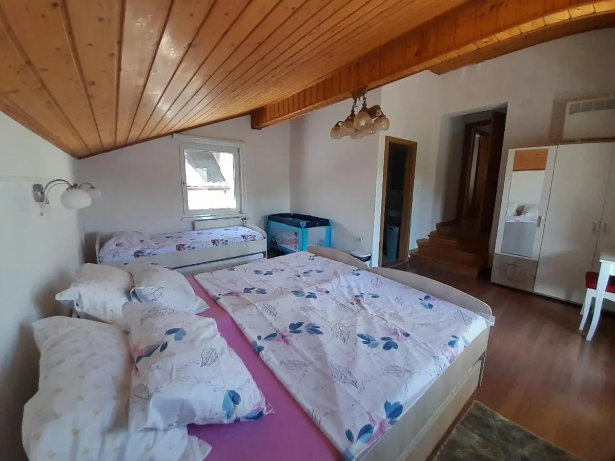 Amina River Apartment