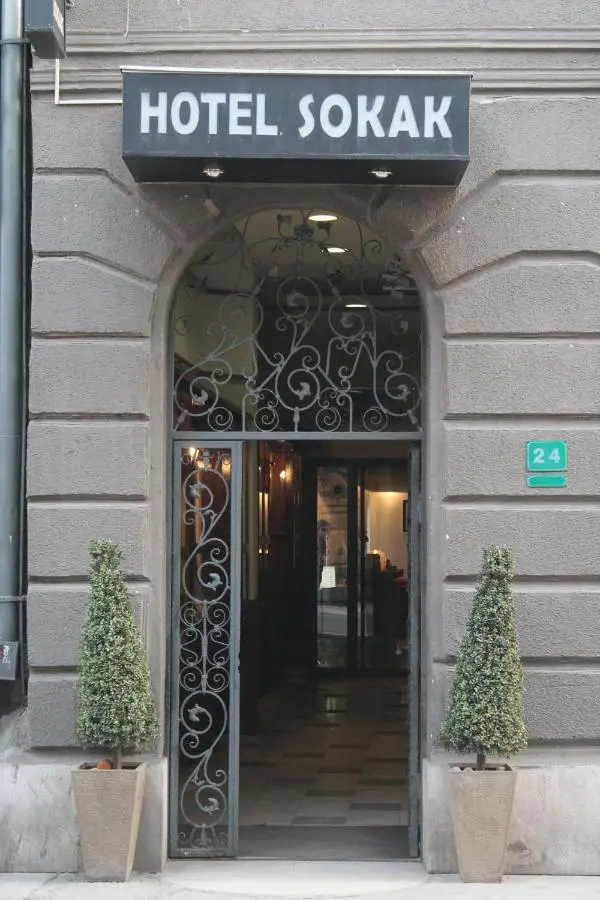 Hotel Sokak