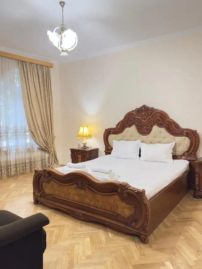 Davit's Apartments 21