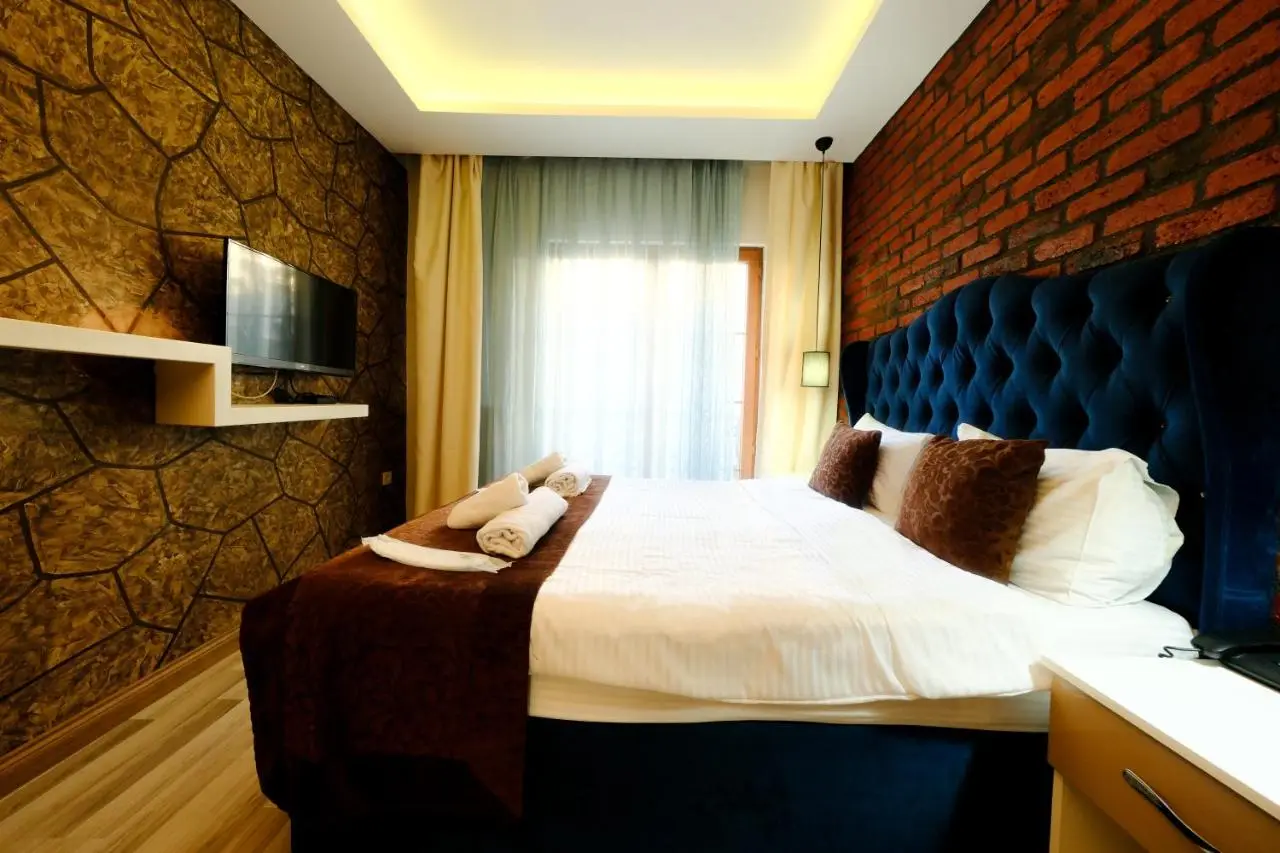 Taksim Celebi Suites