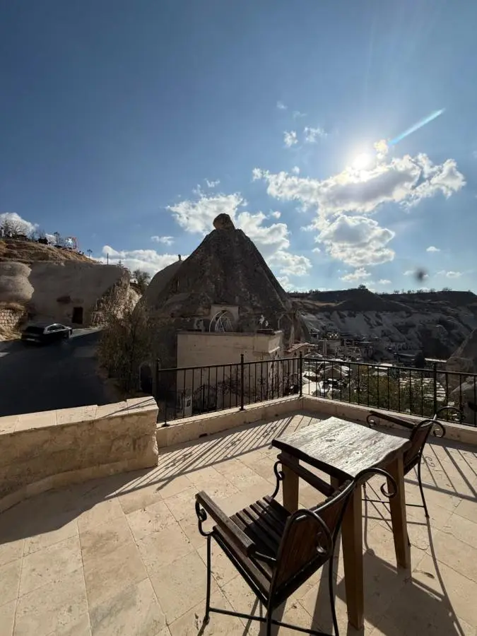 Arif Cave Hotel