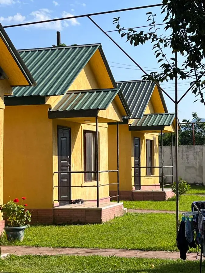 Senima's paradise - Pool & Cottages