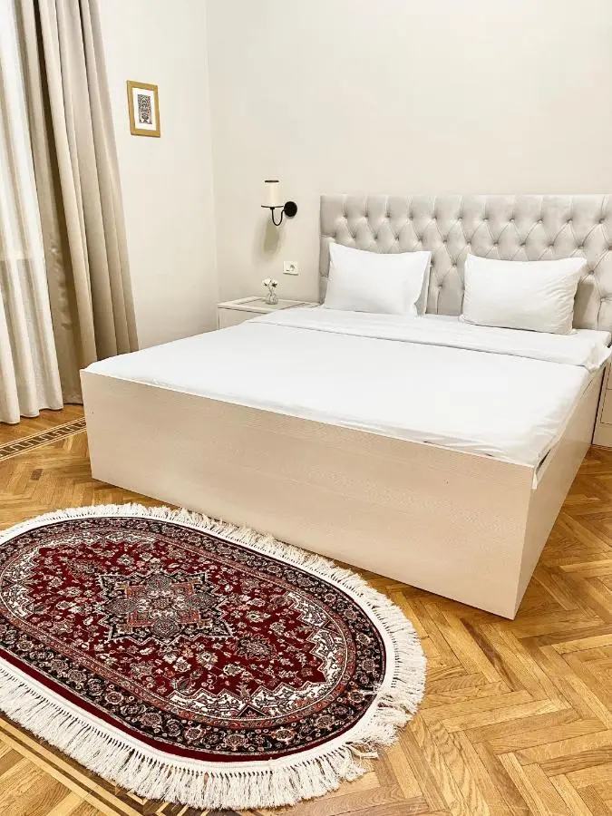 White Lilies - Elegant Sea View F1 & Nizami Charm