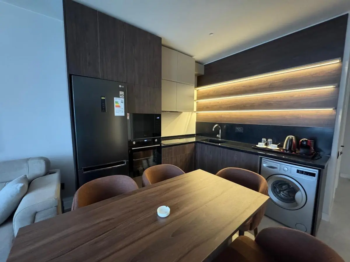 Sea Breeze, "Park Residence-2"