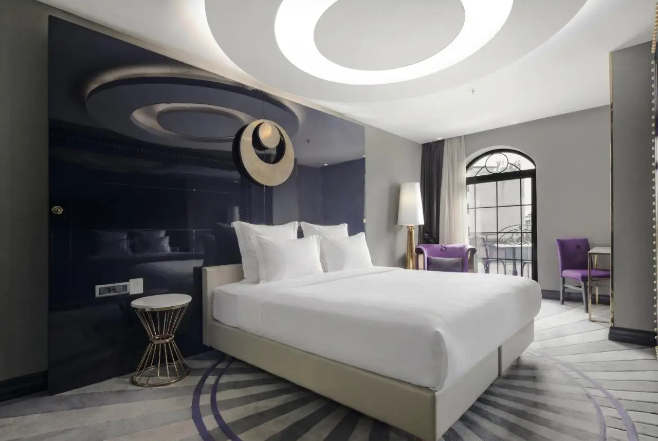 Sura Design Hotel & Suites