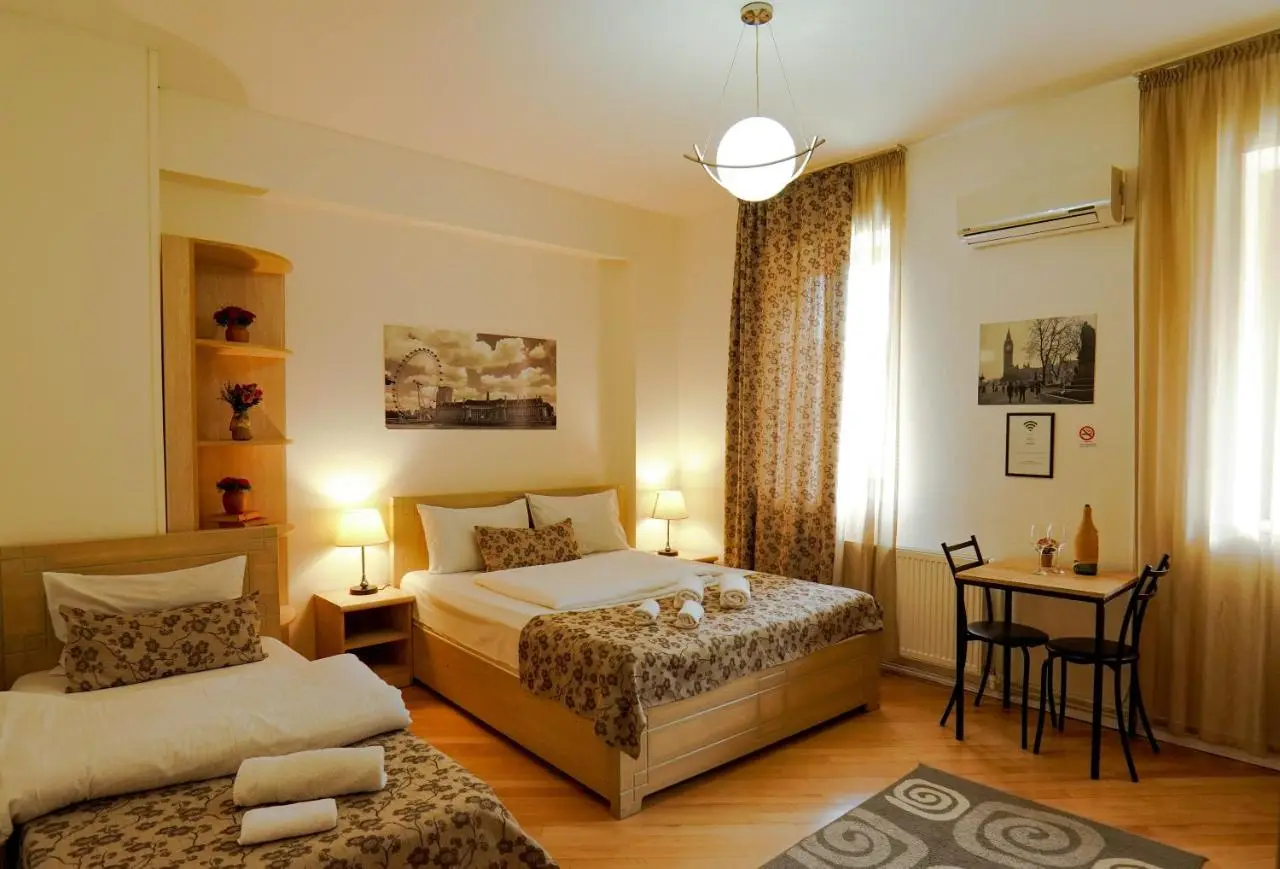 Check-In Hotel