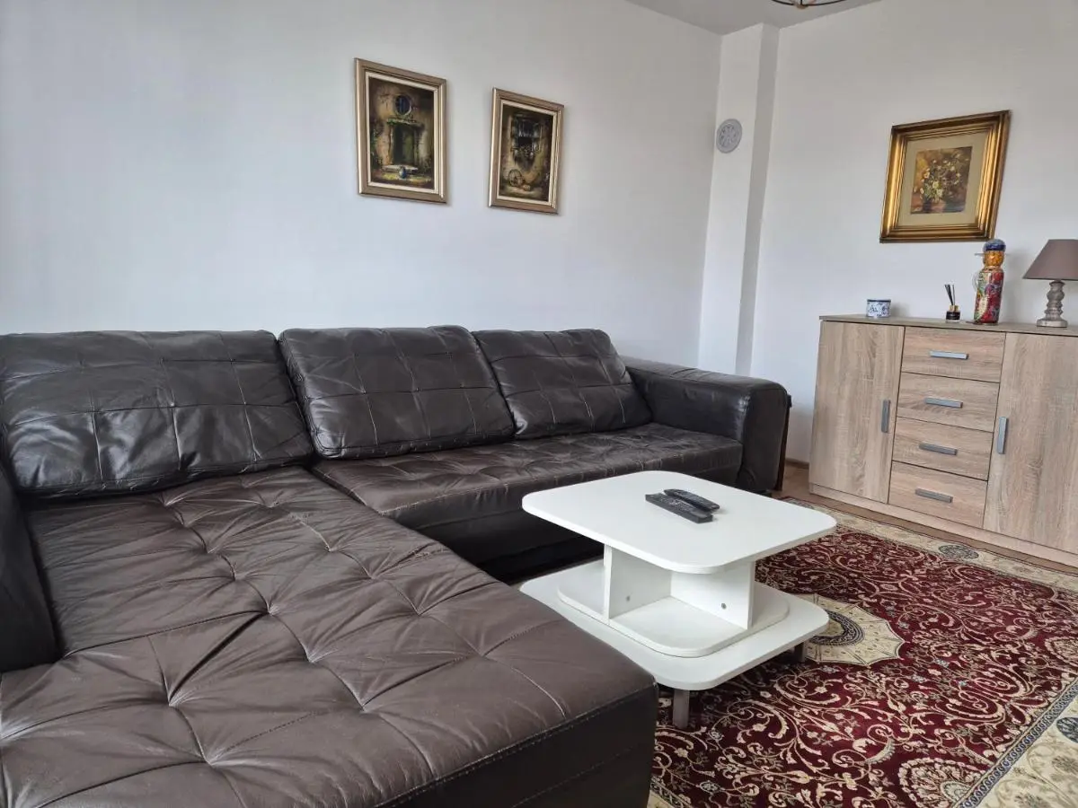 Golden View Apartment