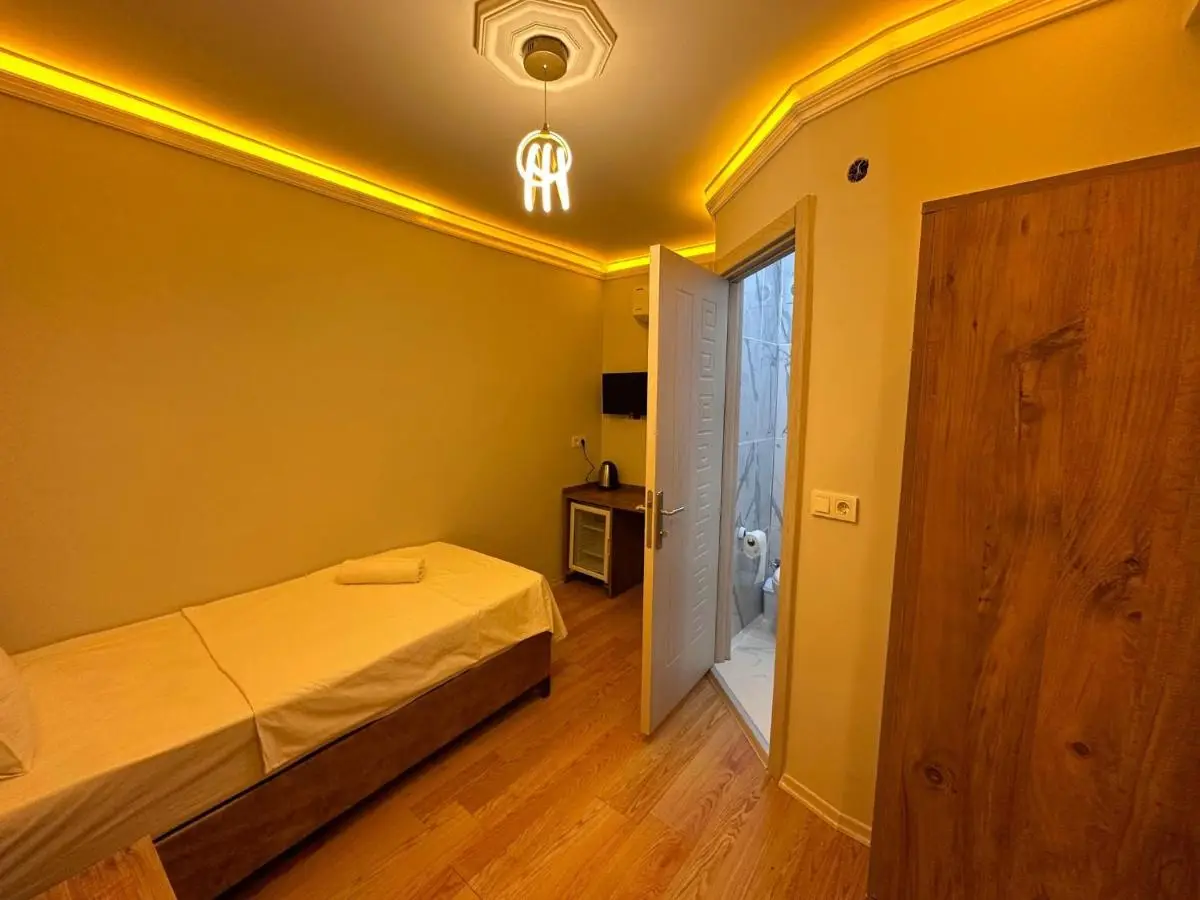 pilot hotel