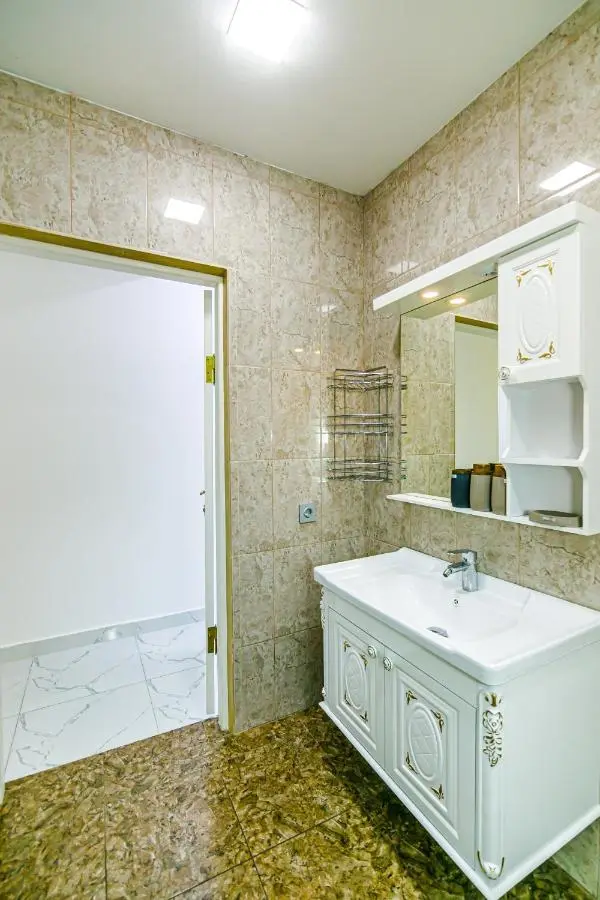 Central Elegance Suite