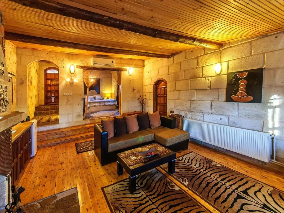 Adanos Konuk Evi
