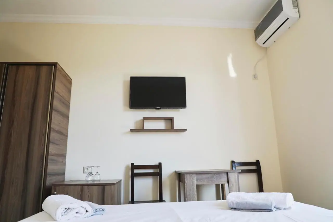 Hotel Estonia Two