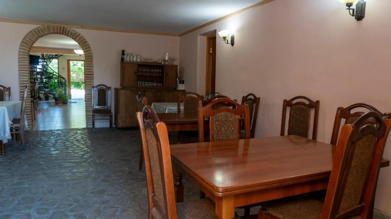 Sighnaghi Hotel Fence Door&Сигнахи Отель Ворота Крепости&სიღნაღი სასტუმრო გალავნის კარი