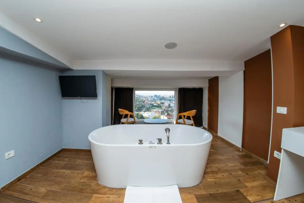 Olivar Hotel Tirana