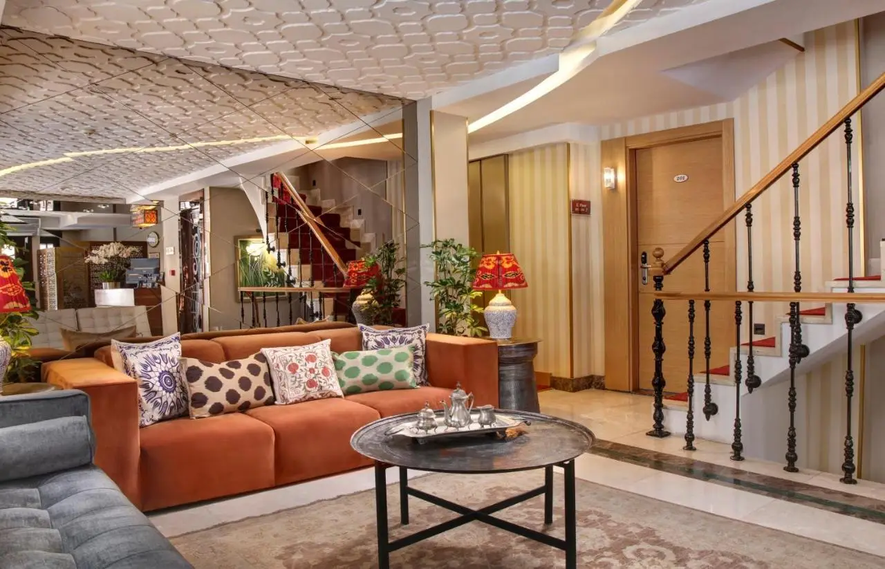 Almina Guest House