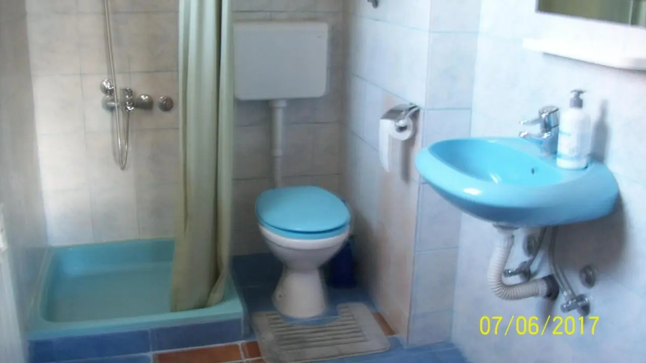 Room Apartments Stari Konak
