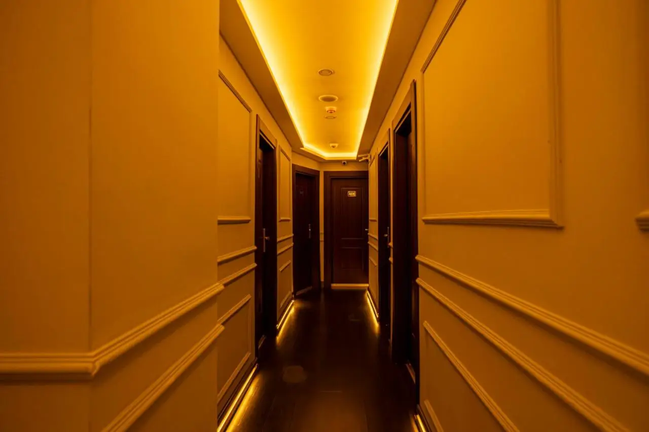 Viv City Hotel