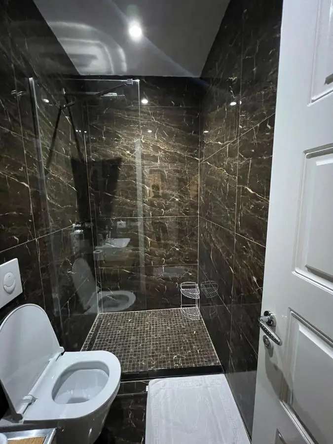 Urban Room 4