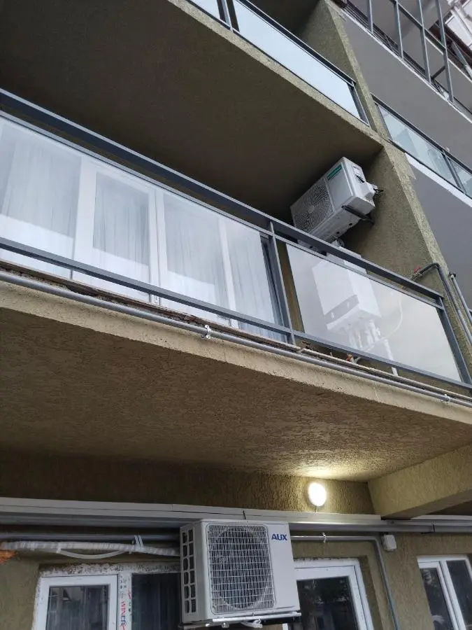 2-bedroom the entire apartment Very central Location 3 minutes walk to central square, Kolkha Fountain