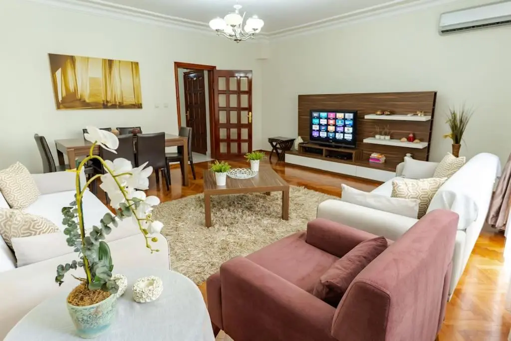 Kaplan Cosy Flat - All air conditioned & Heated 3 Bedrooms in the City
