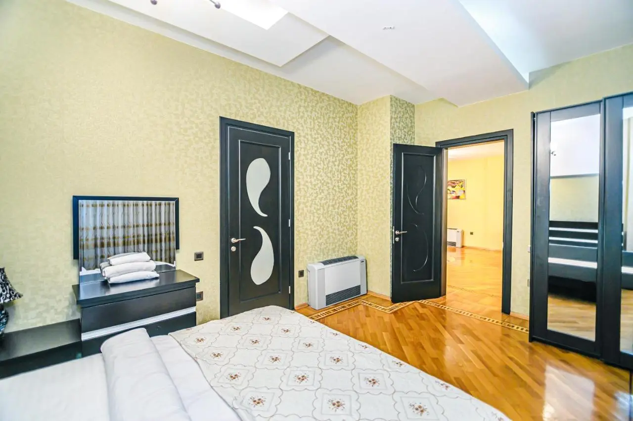 RAYA Luxury Apartment in Nizami street