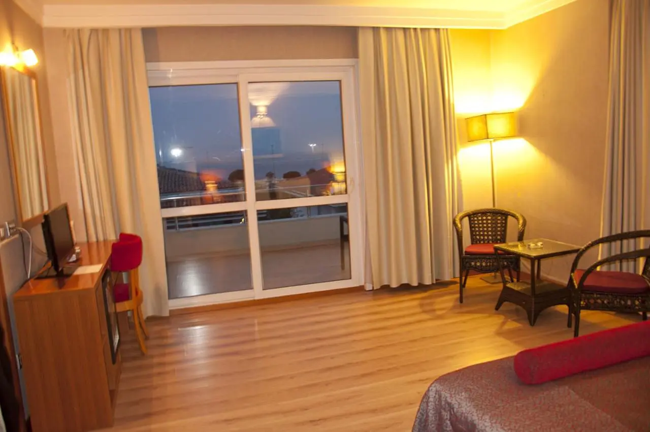 dragos island hotel