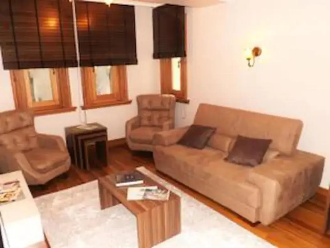 Aslan Residence