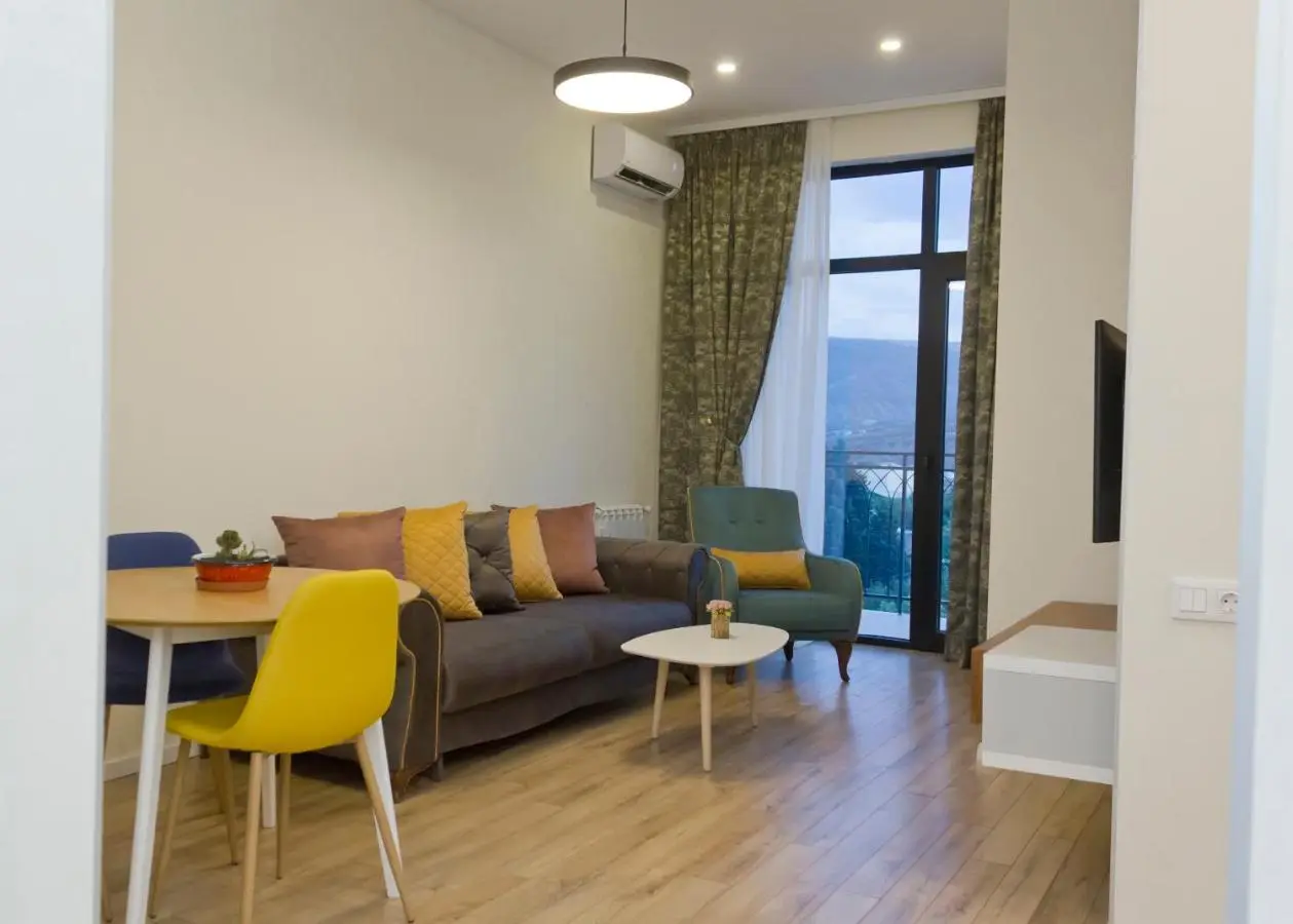 Sameba luxury, Golden View