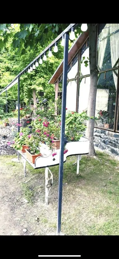 Nohurçay Cottages & Restaurant